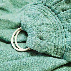 Cariad Bach pure wool ring sling